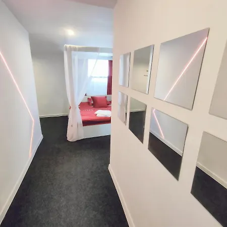 アパートホテル The Studios Constanta コンスタンツァ